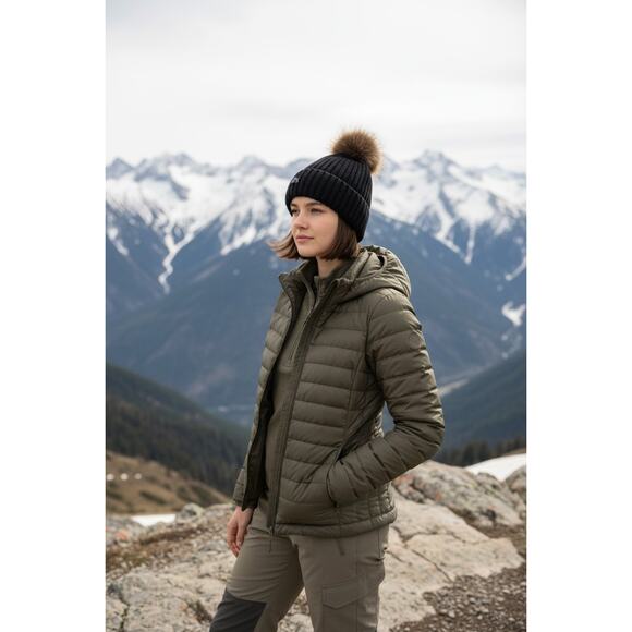 Kemo Sabe Aspen Ribbed Knit Beanie Fox Fur Pom – Gray | Navy | Cream | Black - Picture 7 of 13